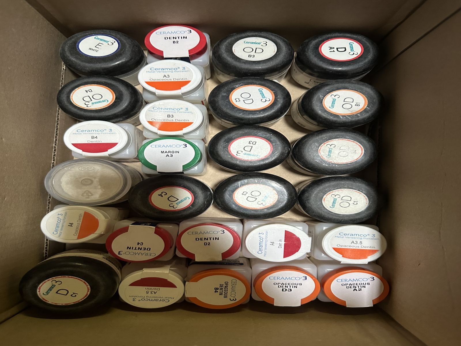 Gros lot céramique dentaire CERAMCO III + IPS e.max Ceram / Press – prothésiste